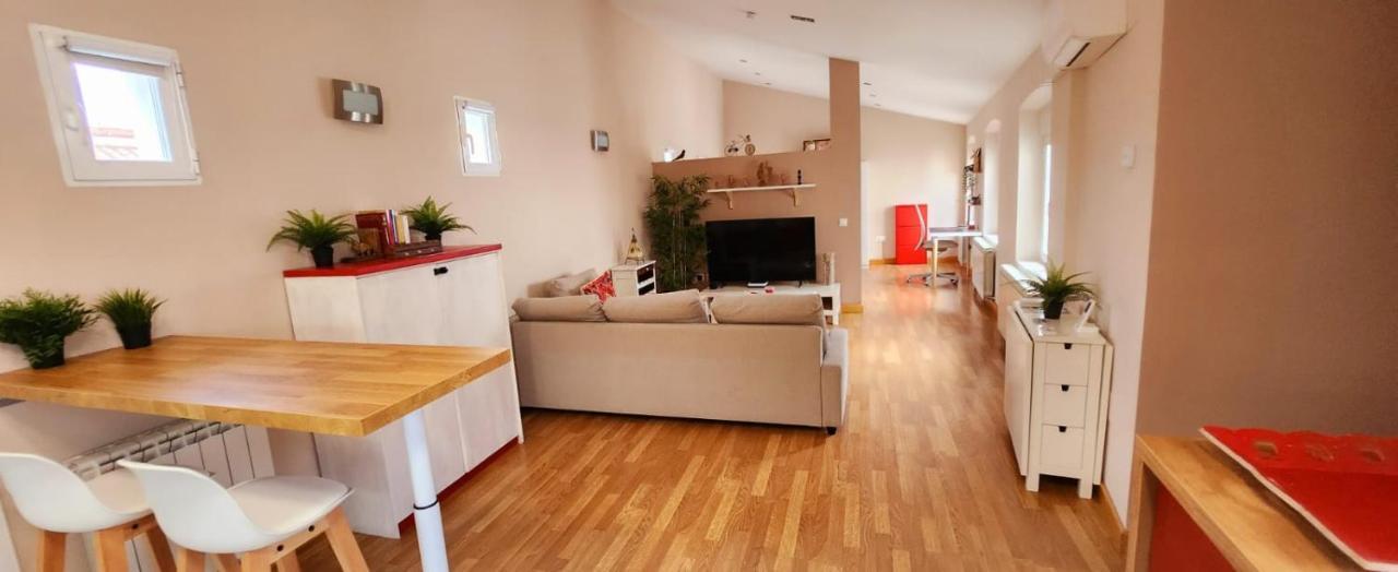 Precioso Loft En Pleno Corazon De Valladolid Lejlighed Eksteriør billede